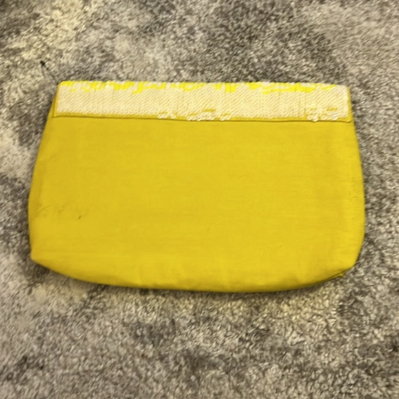 New yellow canvas and sequin clutch - Picture 2 of 3